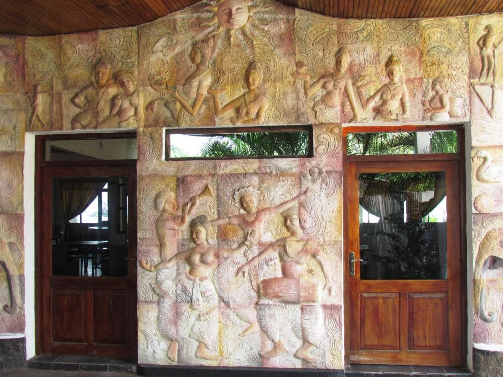 Miltons Beach Resort أونا واتونا المظهر الخارجي الصورة