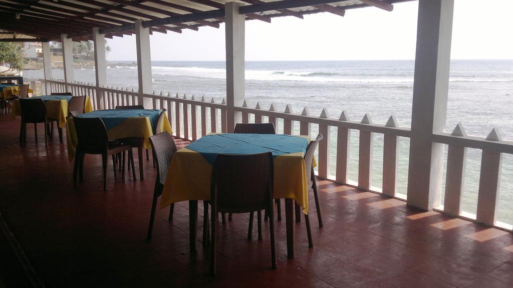 Miltons Beach Resort أونا واتونا المظهر الخارجي الصورة