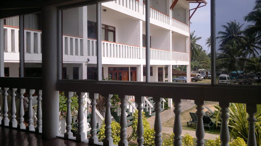 Miltons Beach Resort أونا واتونا المظهر الخارجي الصورة
