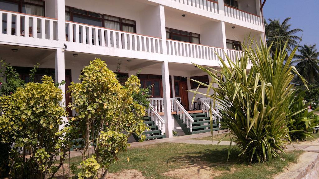 Miltons Beach Resort أونا واتونا المظهر الخارجي الصورة