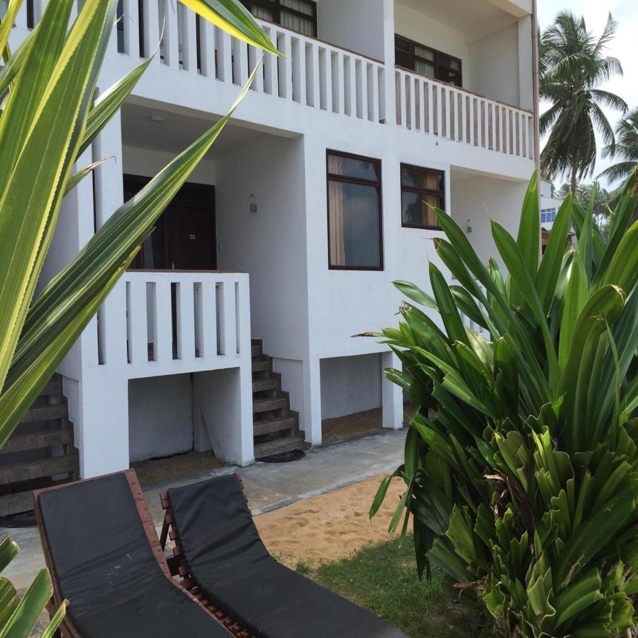 Miltons Beach Resort أونا واتونا المظهر الخارجي الصورة